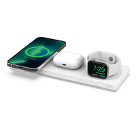 משטח טעינה אלחוטית 3 ב- 1 עם Belkin MagSafe 15W