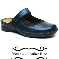 Trio - Teva Naot Clogs - Women