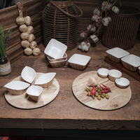 מבחר קעריות הגשה עם מגש