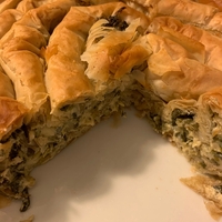 בצק פילו במילוי עלי מנגולד