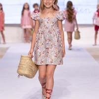 אריג כותנה פרחים בסגנון כפרי על רקע אפור דגם מאי