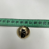 מארז של 8 יחידות כפתור זהב דגם 1