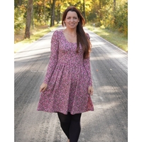 פרנץ טרי דפוס פרחים עדינים סגלגלים ורדרדים על רקע בז