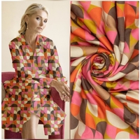 אריג ויסקוזה דפוס גאומטרי גווני ורוד בז חום דגם שרה