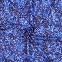 אריג ויסקוזה דפוס עלעלים דיגיטלי על רקע קובלט