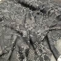 אריג שיפון אפור כהה דפוס שושנים מיוחדים