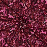 פרנץ טרי דפוס דיגיטלי חיות היער על רקע בורדו