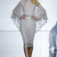 תחרה בצבע אפור כסוף עדין