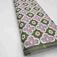 אריג קנבס דפוס פרחים גווני סגול רך וירוק דגם שיר