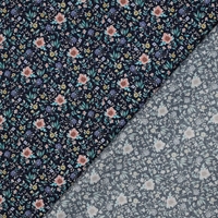 אריג כותנה דפוס פרחים דיגיטלי עדינים על רקע נייבי