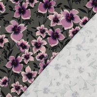 פרנץ טרי דפוס פרחים דיגיטלי סגולים על רקע ירוק יער