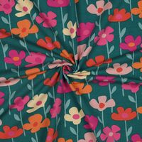 פרנץ טרי דפוס פרחים רעננים על רקע ירוק