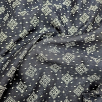 אריג כותנה וואל דפוס בוהו על רקע נייבי