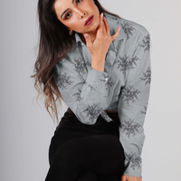 אריג כותנה תחרה רקום על רקע אפור