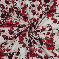 אריג ויסקוזה ECOVERO דפוס רומנטי על רקע לבן חם