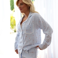 פיג'מה קרפ מכופתרת LAMBADA נשים S-XL (שחור/תכלת)
