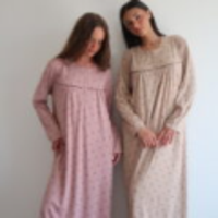 כותנת מעבר LAMBADA מקסי M-XXL נשים (סגול/אופוויט/ורוד)