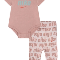חליפת מכנס NIKE בייבי בגד גוף אפרסק מכנס חיתול תואם לוגו לאורכו