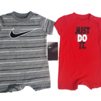 מארז זוג אוברול NIKE בייבי אדום אפור פסים כיתוב JUST DO IT