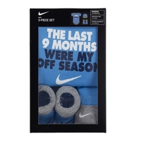 מארז NIKE לתינוק בגד גוף קצר כובע וגרביים תכלת 