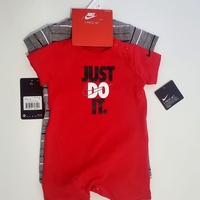 מארז זוג אוברול NIKE בייבי אדום אפור פסים כיתוב JUST DO IT
