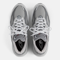NEW BALANCE נעלי הליכה רחבות 990 V6