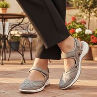 Easy Spirit בובה ספורט קלה להליכה יומיומית 96810 טאופ