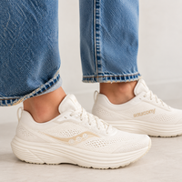 נעלי ריצה והליכה לנשים Saucony Cohesion 19 - שנהב