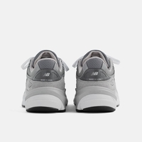 NEW BALANCE נעלי הליכה רחבות 990 V6