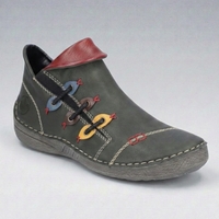 נעל הליכה 3/4 דגם נויה מבית ריקר לנשים 72581-54