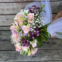 Alice's bridal bouquet