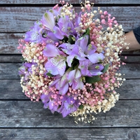 Daisy bridal bouquet