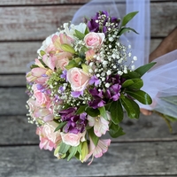 Alice's bridal bouquet