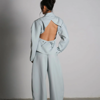 חליפת מדיטאון- תכלת