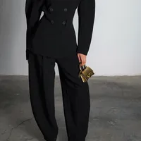 חליפת אופיליה- שחור