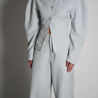 חליפת מדיטאון- תכלת