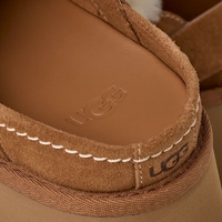 UGG אסמי קלוג צאסנט
