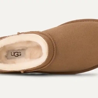 UGG קלאסיק מיקרו חום