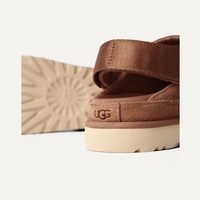 UGG גולדנסטאר קלוג צאסנט
