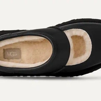 Ugg מרי גין שחור עור