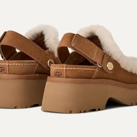 UGG אסמי קלוג צאסנט
