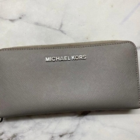 ארנק michael kors אפור