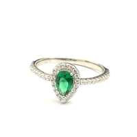 טבעת כסף 925 - טיפה ירוקה משובצת זרקונים