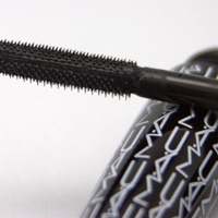 mac in extreme dimension 3d black lash
