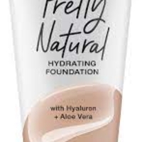 essence pretty natural hydrating foundation