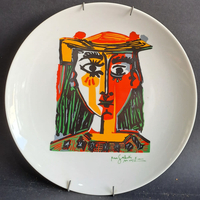 אישה עם כובע- על פי ציור של פיקאסו-Bust of a Woman with a Hat after a Painting by Pablo Picasso