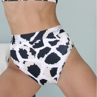 Shorts NIKA neaty