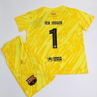 חליפות כדורגל לילדים – חולצה + מכנס | ברצלונה שוער