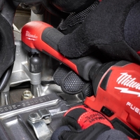 זוויתן 90 מעלות למברגת אימפקט + 10 ביטים Milwaukee