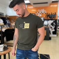 T_shirt closer